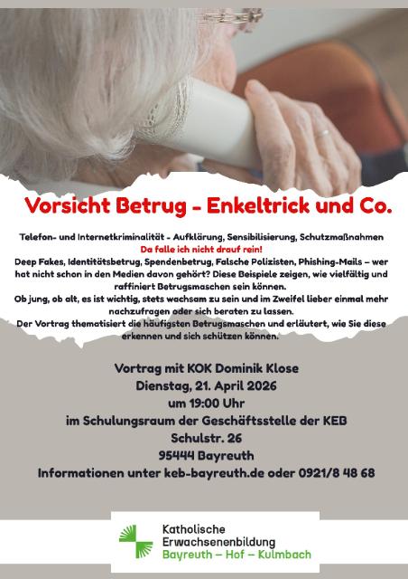 Eine ältere Frau am telefon