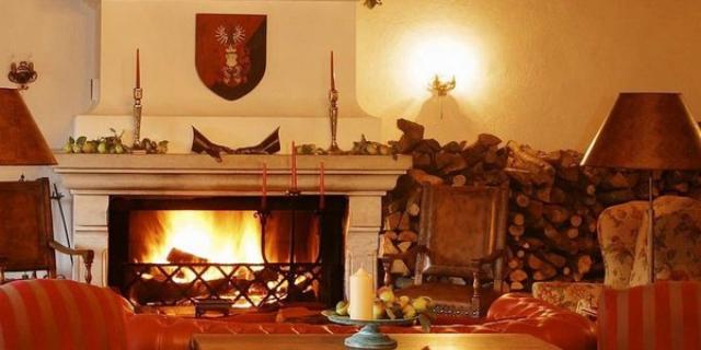 Kaminzimmer
