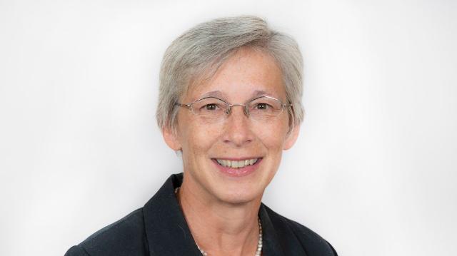 Portraitfoto von Frau Sachs