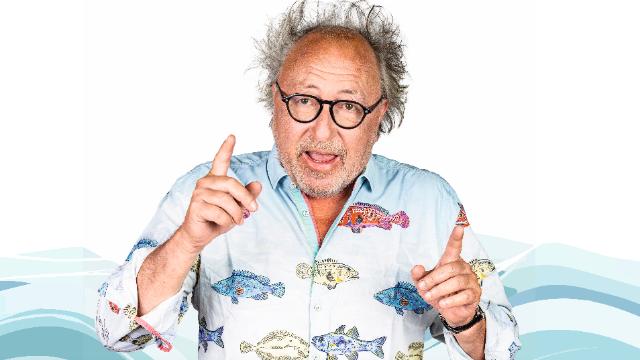 Mann mit Brille 