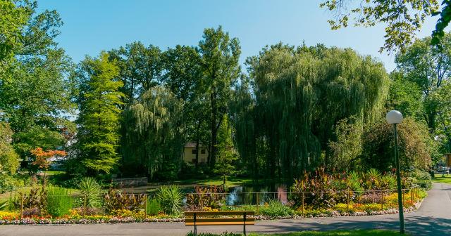 Der Park unterhalb des Festspielhauses