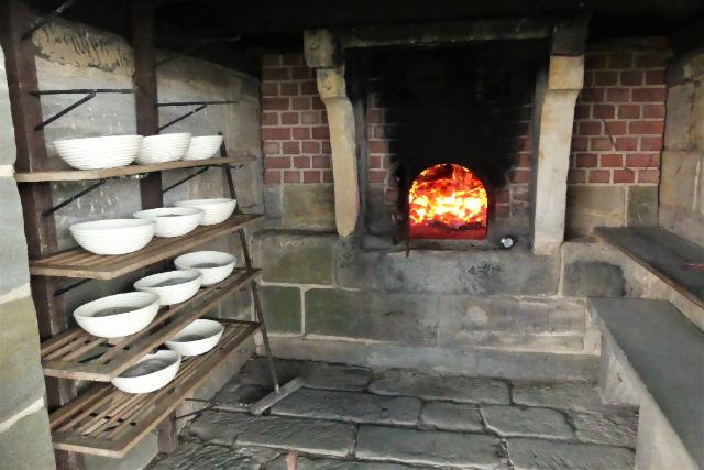 Knusper, knusper knäuschen...