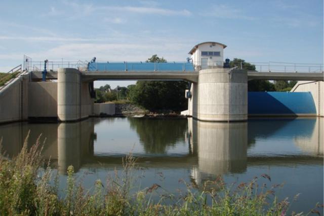 Blick auf das Einschöpfbauwerk Wilhelminenaue