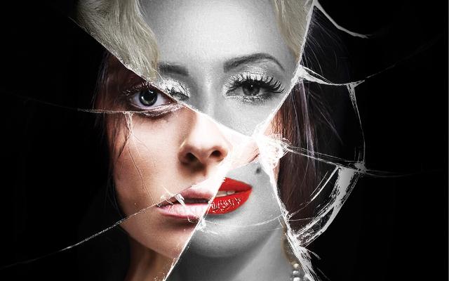 Zerbrochener Spiegel, Collage mehrerer Frauengesichter