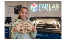 Kind mit Schild