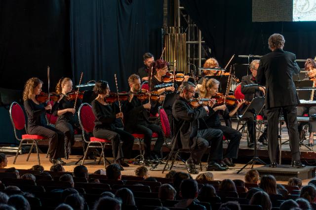 StreicherInnen der Vogtlandphilharmonie 