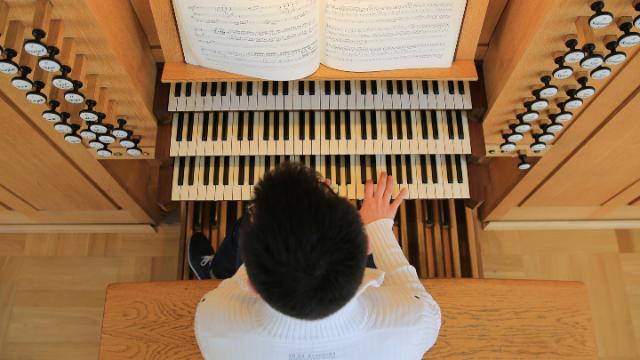 Orgeltastatur von oben