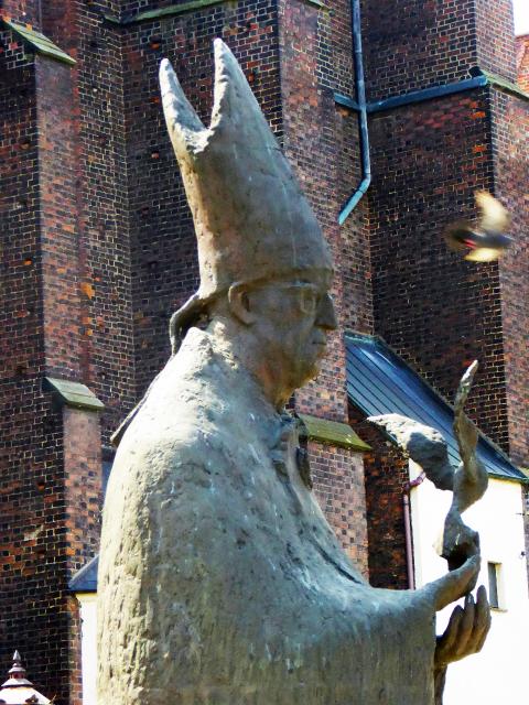 Denkmal von Boleslaw Kominek in Breslau